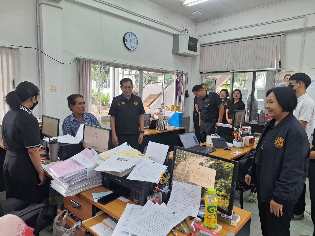 title - ผู้ตรวจราชการ ส.ป.ก. ลงพื้นที่จังหวัดขอนแก่น ประชุมติดตามความก้าวหน้าผลการดำเนินงาน พร้อมตรวจเยี่ยมให้กำลังใจกลุ่มวิสาหกิจชุมชนสมุนไพรไผ่คำ 39 